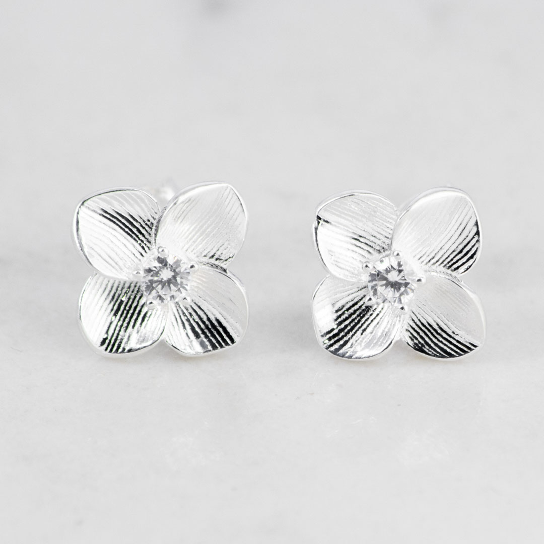 TOPO TREBOL TALLADO CIRCON EN EL MEDIO